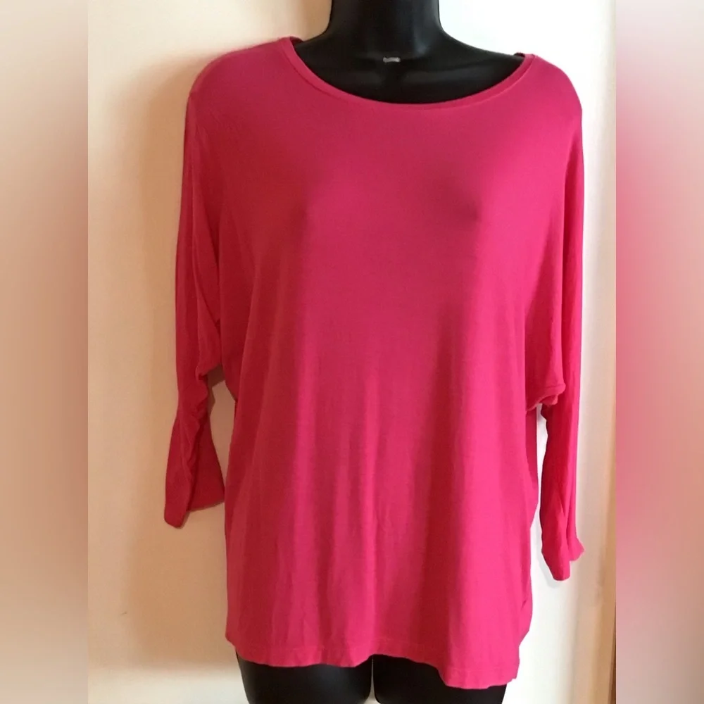 Tahari Fuchsia Batwing sleeves Top - Picture 1 of 6
